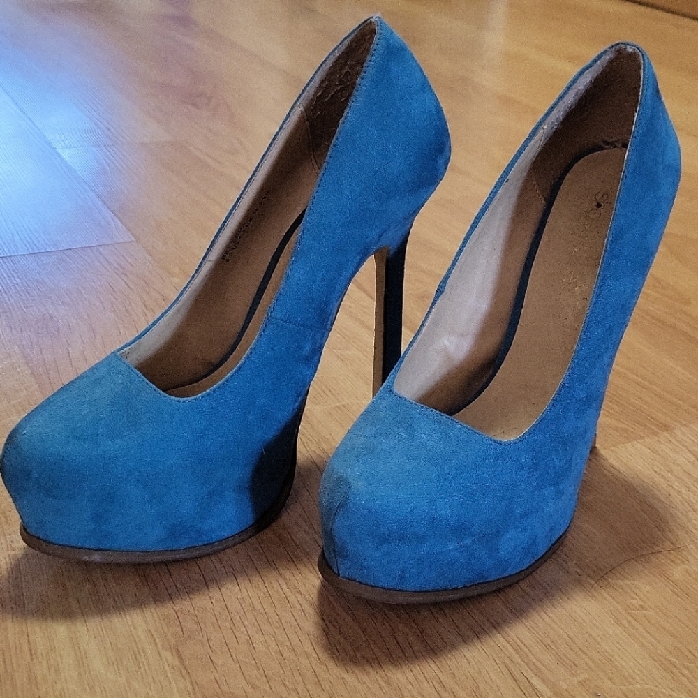 Shoedazzle Faux Suede Women's Pumps